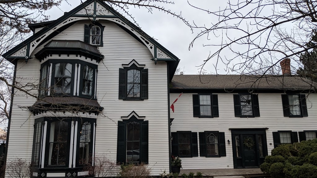 Woodbourne Inn | 214 Four Mile Creek Rd, Niagara-on-the-Lake, ON L0S 1J0, Canada | Phone: (289) 296-9631