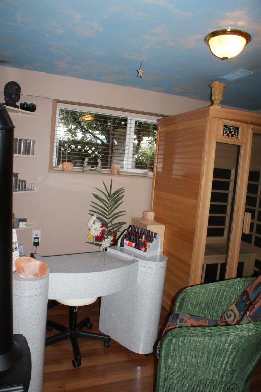 Skincare By Elizabeth | 721 Ridgeway Ave, North Vancouver, BC V7L 3P9, Canada | Phone: (604) 726-9053