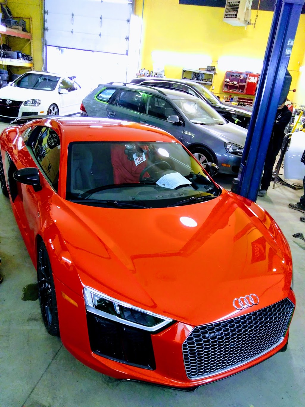 Versatile Auto | 222 Boulevard Croisetière N, Saint-Jean-sur-Richelieu, QC J2X 5N3, Canada | Phone: (450) 358-5129