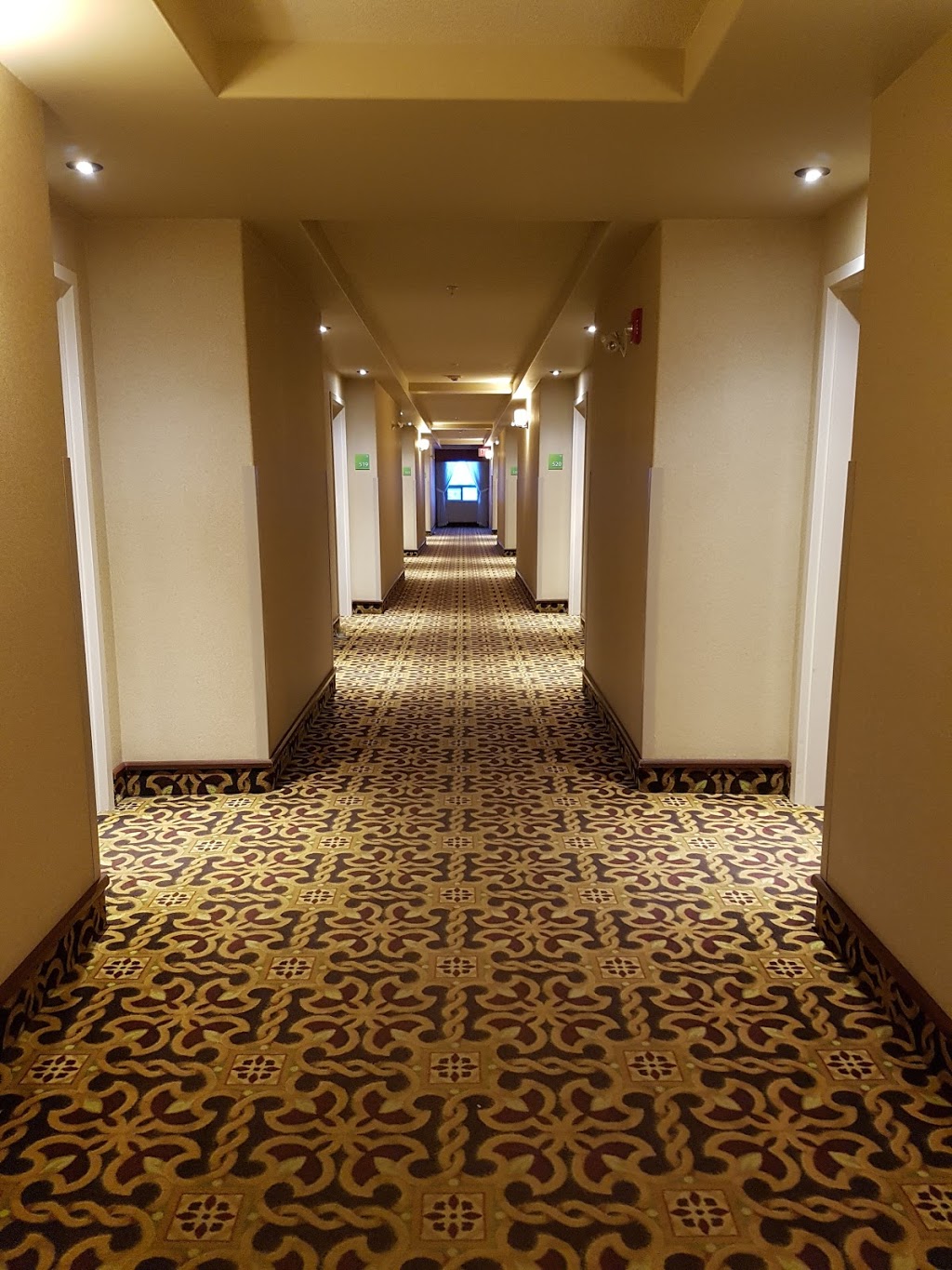 Holiday Inn & Suites West Edmonton | 11330 170 St NW, West Edmonton, AB T5S 2X1, Canada | Phone: (780) 444-3110