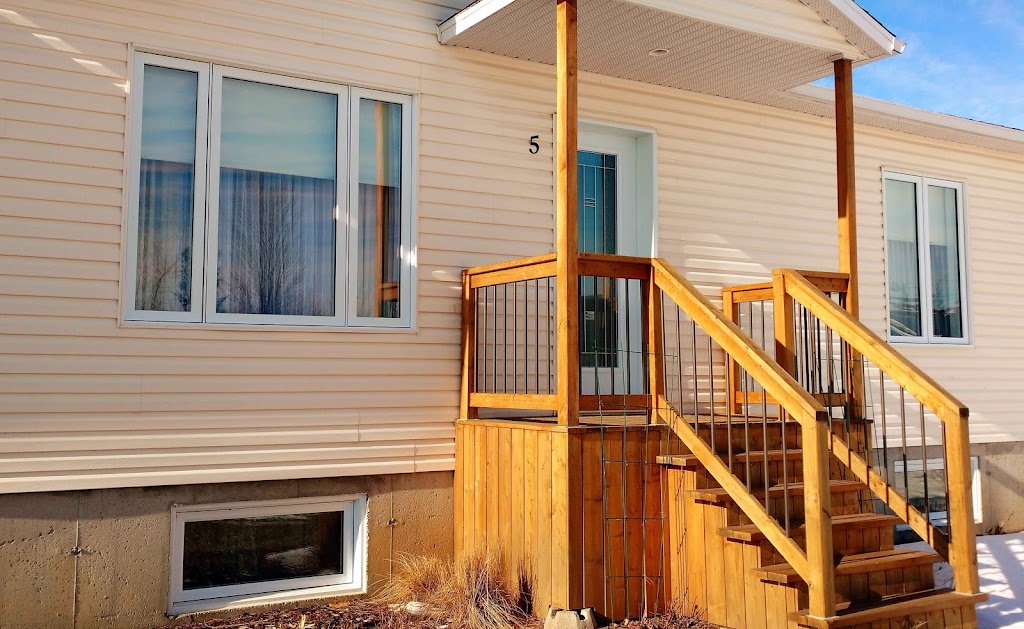 Renaud Allison Installateur de portes et fenêtres | 4 Rue Picard, Warwick, QC J0A 1M0, Canada | Phone: (819) 358-0319