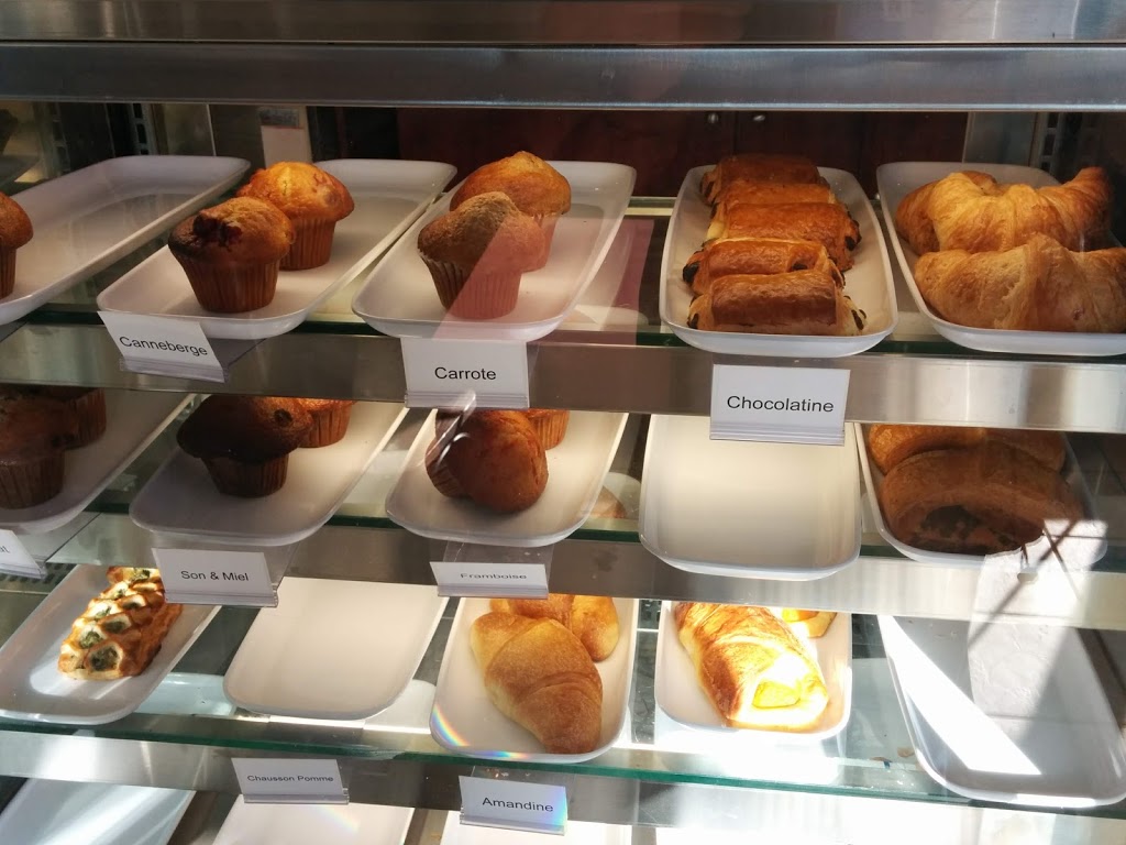 Café Moccaccino | 4945 Rue Notre-Dame Ouest, Montreal, QC H4C 1S9, Canada | Phone: (514) 989-8111