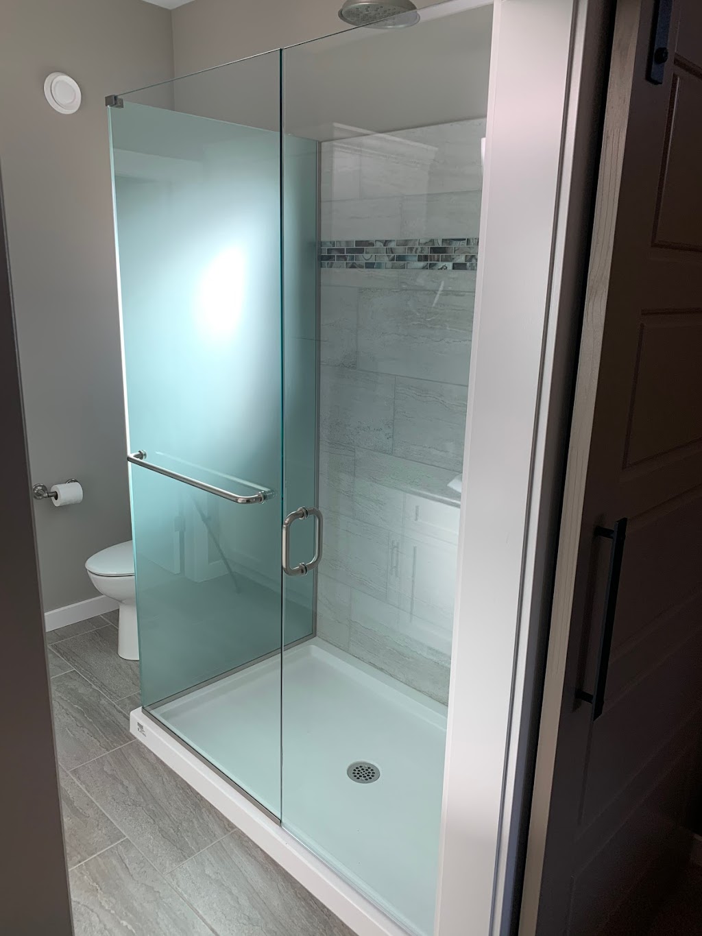 Cranbrook Glass | 126 Van Horne St N, Cranbrook, BC V1C 3P3, Canada | Phone: (250) 426-2117