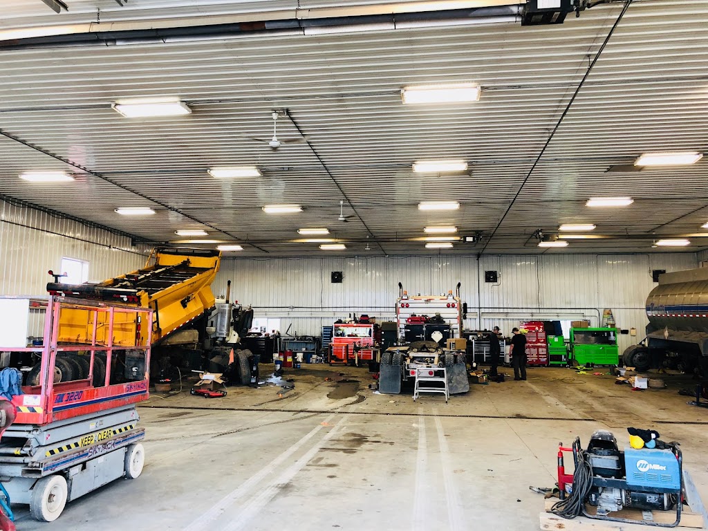 Absolute Heavy Duty Mechanics | 3205 64 St, Drayton Valley, AB T7A 1R5, Canada | Phone: (780) 542-8242