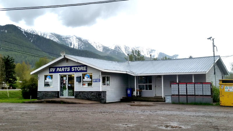 Snowy Peaks RV | 2009 BC-3, Fernie, BC V0B 1M5, Canada | Phone: (250) 423-4523