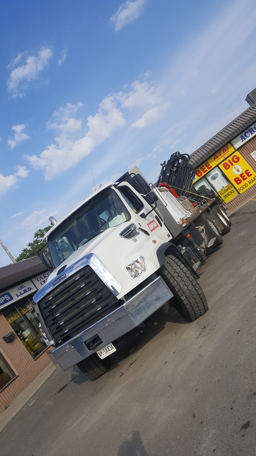 Roofmart | 560 Parkdale Ave N, Hamilton, ON L8H 5Y7, Canada | Phone: (905) 545-1136