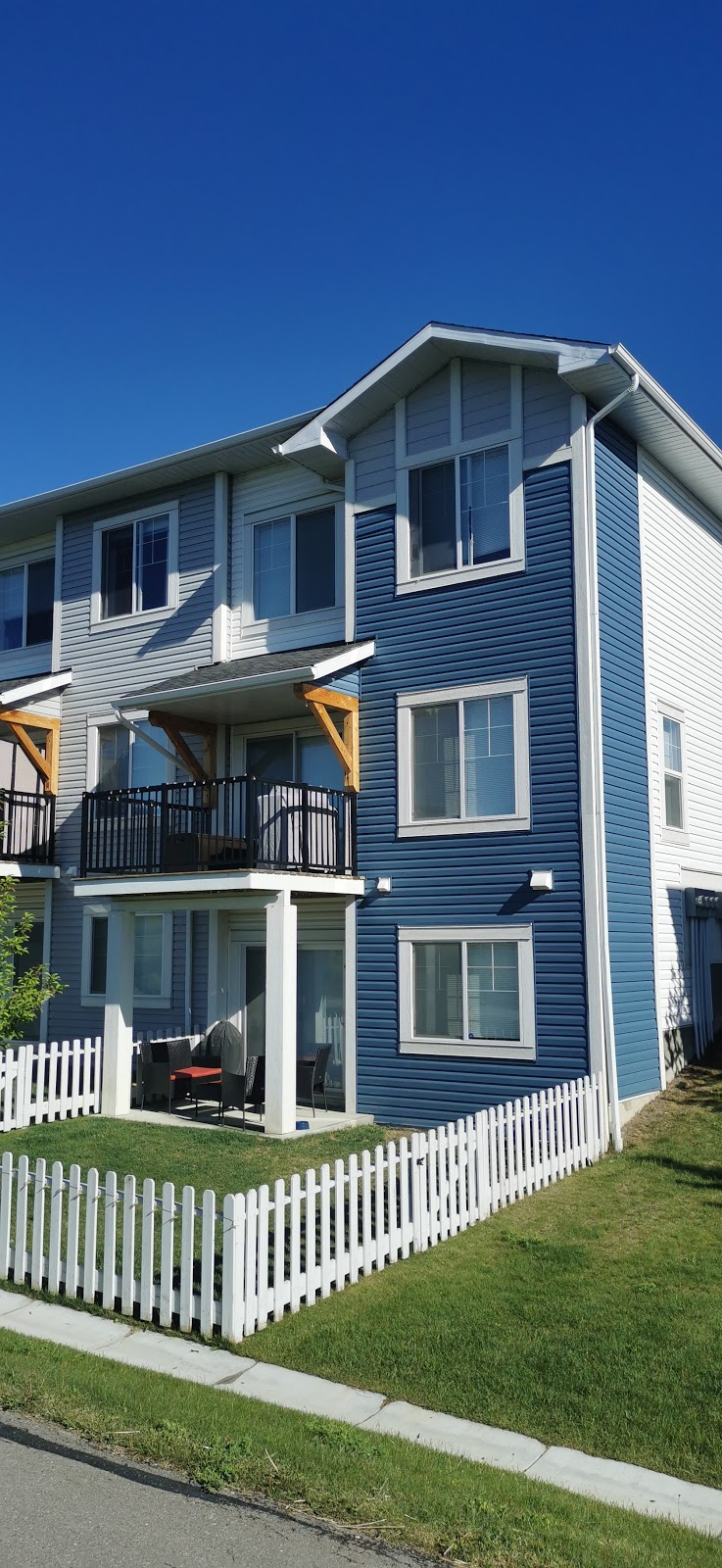 Heritage Window Cleaning LTD. | 17 Morgan St, Cochrane, AB T4C 0X2, Canada | Phone: (403) 921-9263