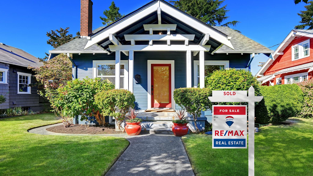 RE/MAX Sarnia Realty - Rob & Daniele Dunlop-Yeo | 1319 Exmouth St Unit #1, Sarnia, ON N7S 3Y1, Canada | Phone: (519) 384-3194