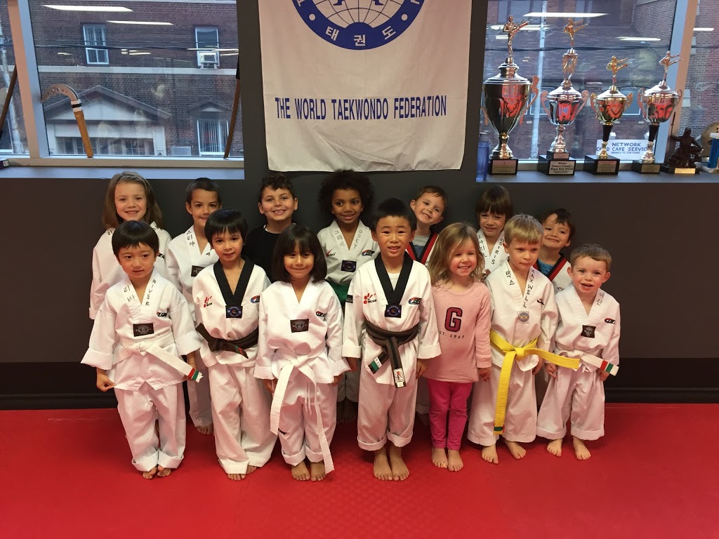 Black Belt World | 883 Bloor St W #202, Toronto, ON M6G 1M4, Canada | Phone: (416) 533-1221