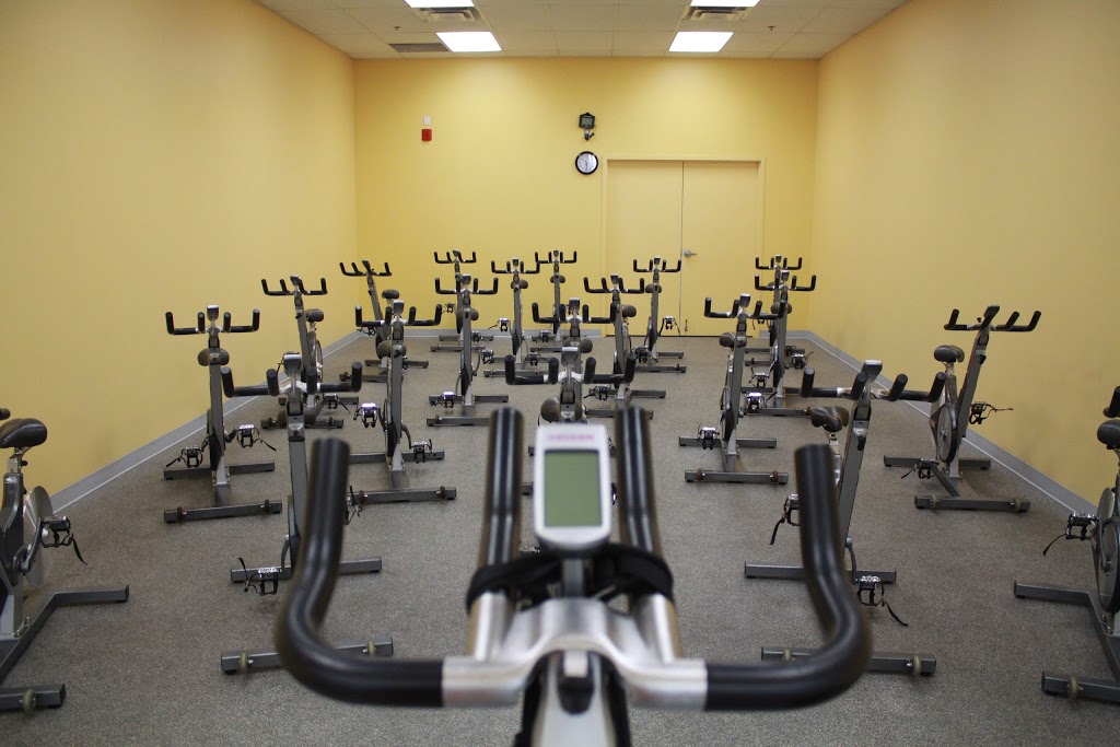 Nautilus Plus Laval | 1780 Boulevard des Laurentides, Laval, QC H7M 2Y4, Canada | Phone: (450) 668-2686
