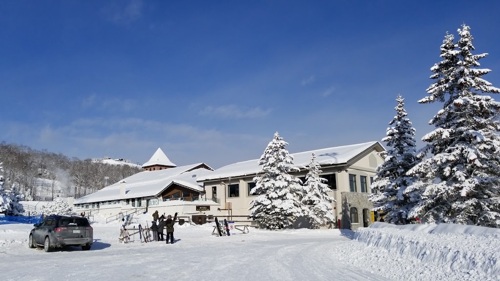 Mount St. Louis Moonstone | R.R.4, 24 Mt St Louis Rd W, Coldwater, ON L0K 1E0, Canada | Phone: (705) 835-2112