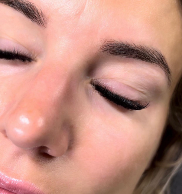The Lash Barn | 516 Myers Rd, Cambridge, ON N1R 5S2, Canada | Phone: (905) 741-5526