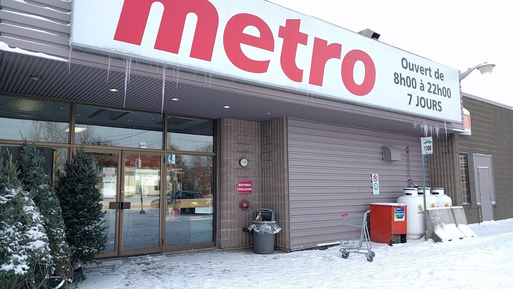 Metro Black-Lake | 3774 Boul. Frontenac Ouest, Casier, # 2, Thetford Mines, QC G6H 2J8, Canada | Phone: (418) 423-7888