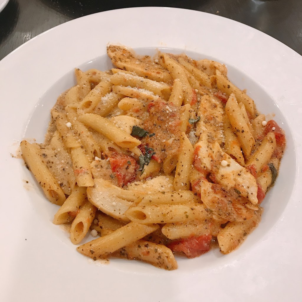 Mama Mias Italian Eatery | 5845 Victoria Ave, Niagara Falls, ON L2G 3L6, Canada | Phone: (905) 354-7471