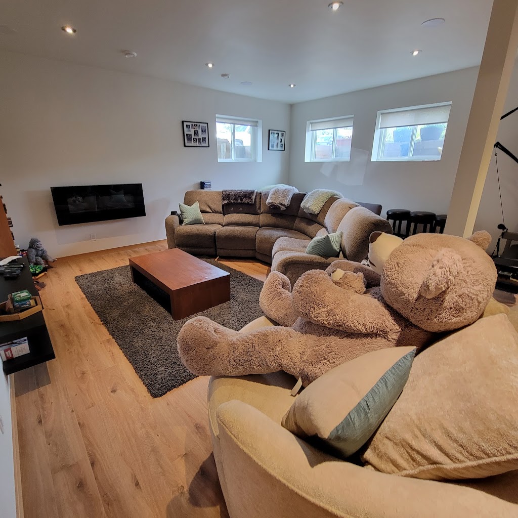 Lakeview Cleaning Co. | 1120 10 St, Athalmer, BC V0A 1A0, Canada | Phone: (403) 493-3842