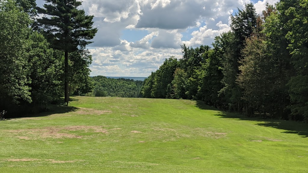 Sommet Du Golf | 625 Rue des Érables, Marbleton, QC J0B 2L0, Canada | Phone: (819) 887-6370