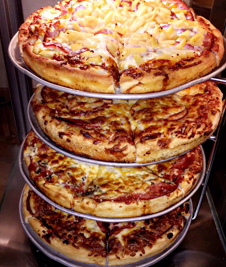 Donnas Eatery | 21516 115 Ave NW, Edmonton, AB T5S 2N7, Canada | Phone: (780) 429-8894