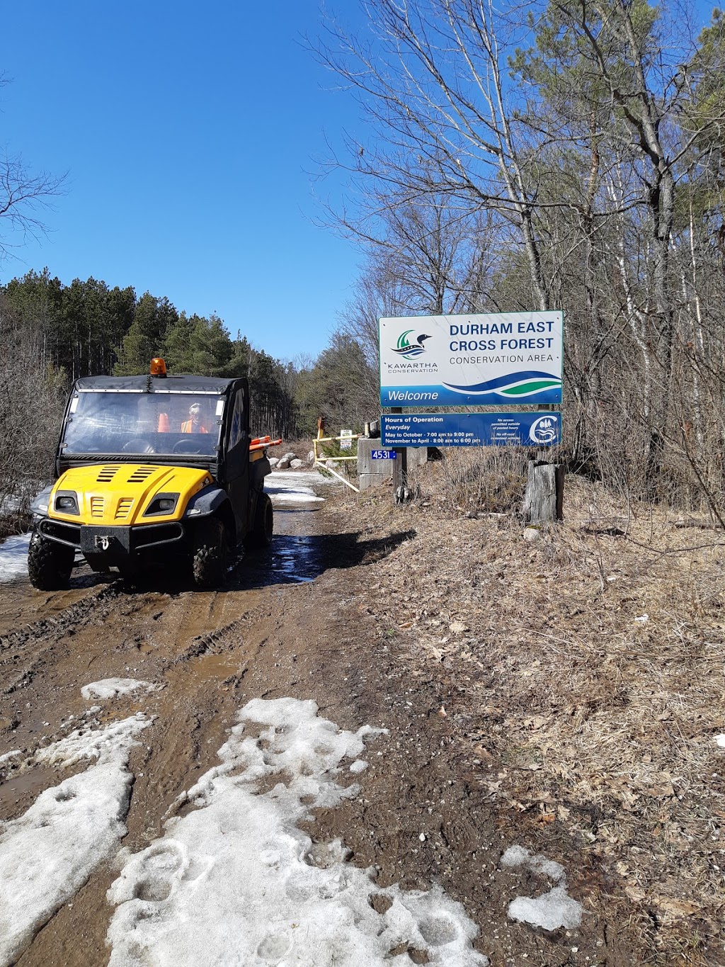 Long Sault Ridge Runners Snowmobile Club Inc The | 320 Sandy Hook Rd, Pontypool, ON L0A 1K0, Canada | Phone: (705) 277-2906
