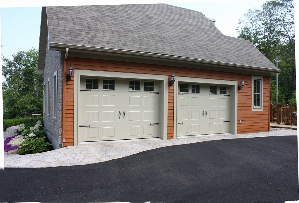 Portes Mackie | 156 Rue Léger, Sherbrooke, QC J1L 1L9, Canada | Phone: (819) 566-7005