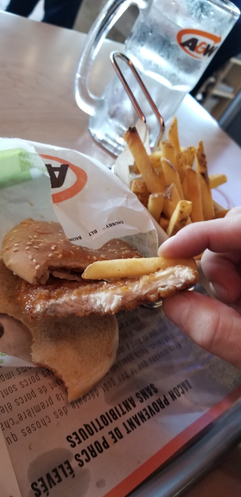 A&W | 440 Rue de Murano local 140, Sainte-Julie, QC J3E 0C6, Canada | Phone: (450) 649-1579