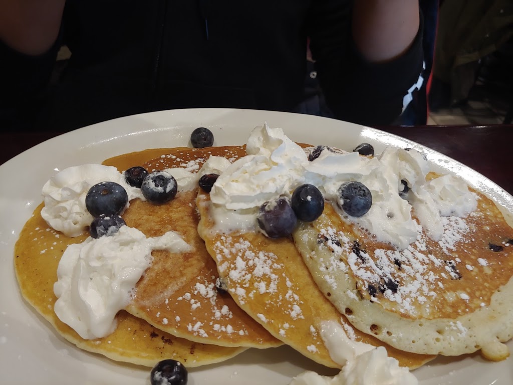 Norval Pancake Factory | 71 Mountainview Rd N, Georgetown, ON L7G 4J6, Canada | Phone: (905) 873-9080