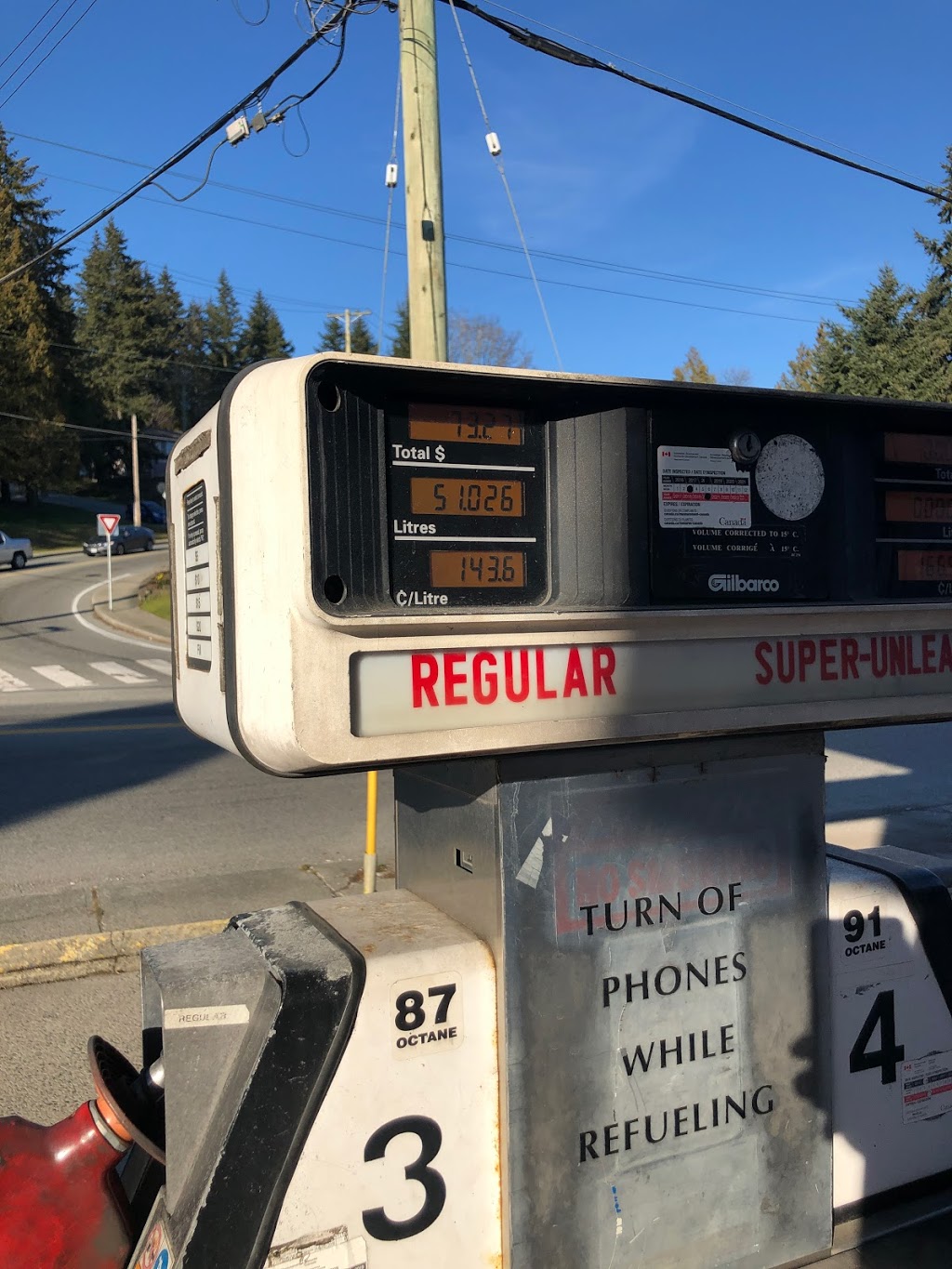 Fox Fuel | 5894 Marine Dr, Burnaby, BC V5J 3G8, Canada | Phone: (604) 435-7715
