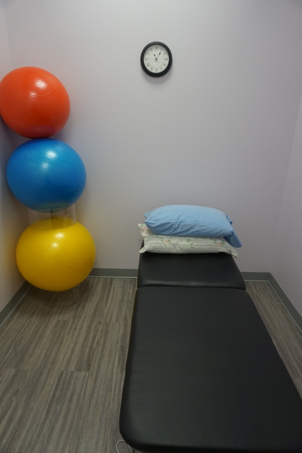 Footprint Health and Wellness Centre | 222 Mapleview Dr W Unit #10, Barrie, ON L4N 9E7, Canada | Phone: (705) 733-9990