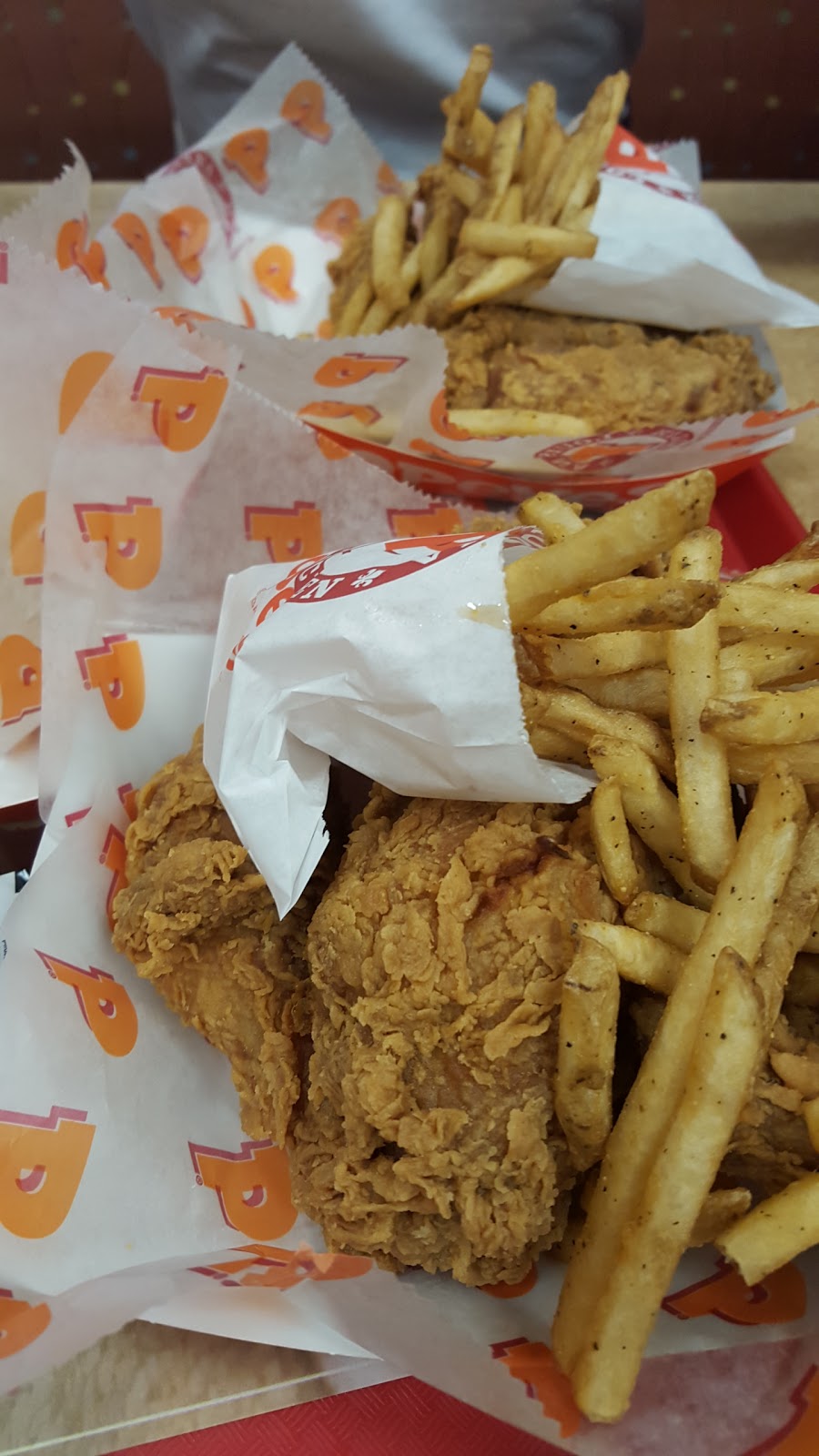 Popeyes® Louisiana Kitchen | 1 Bartley Bull Pkwy #23, Brampton, ON L6W 3T7, Canada | Phone: (905) 454-9940