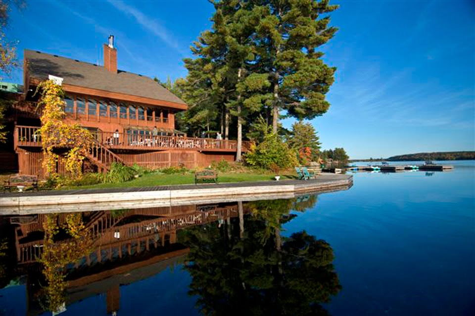 Westwind Inn | 37 Fire Rte 21 Rd, Buckhorn, ON K0L 1J0, Canada | Phone: (705) 657-8095