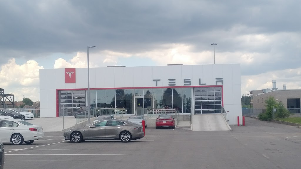 Tesla Oakville Showroom | 225 Wyecroft Rd, Oakville, ON L6K 3S3, Canada | Phone: (289) 328-1402