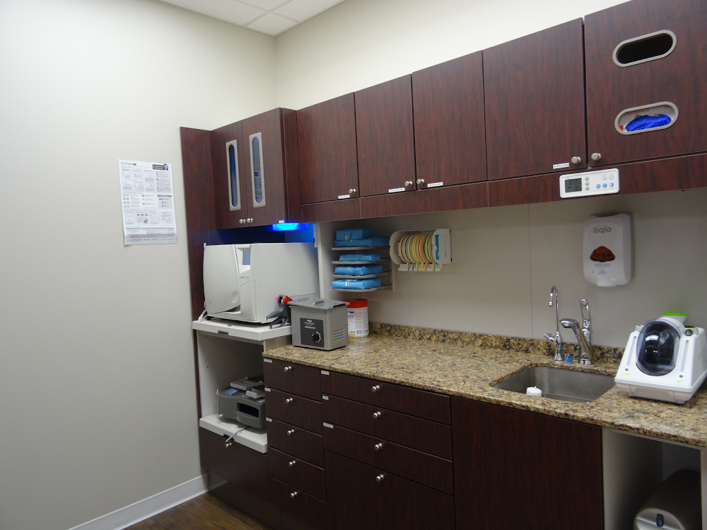 Grace Dental Clinic | 9902 93 St #1, Fort Saskatchewan, AB T8L 4K8, Canada | Phone: (780) 997-0611