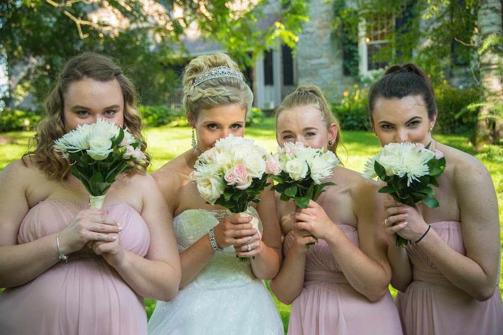 Langdons Flowers Ltd | 1400 Bank St, Ottawa, ON K1H 7Y9, Canada | Phone: (613) 521-4440
