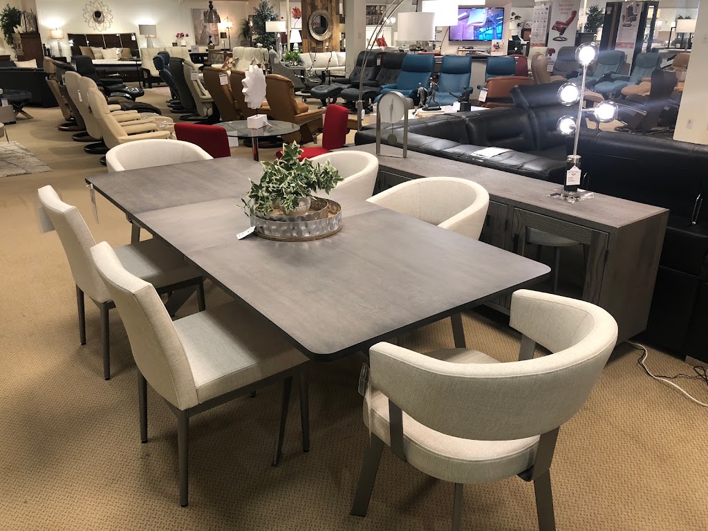 Upper Room Home Furnishings | 545 W Hunt Club Rd, Ottawa, ON K2G 5W5, Canada | Phone: (613) 721-5873