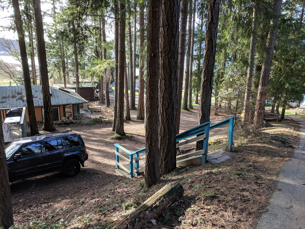 Cedar Beach Resort ＆Campground | 1M1、, 1136 N End Rd, Salt Spring Island, BC V8K 1M1, Canada