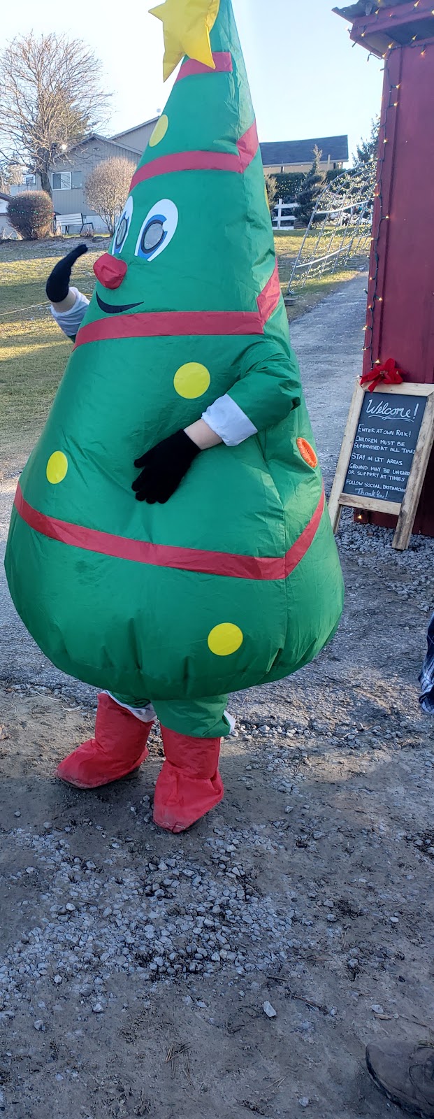 Holiday in the Hills | 10500 Russell Rd, Port Perry, ON L9L 1B3, Canada | Phone: (905) 985-2760
