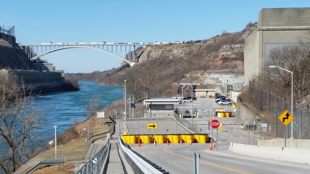 Fishing platform parking lot | Power Auth Srv Rd, Niagara Falls, NY 14305, USA