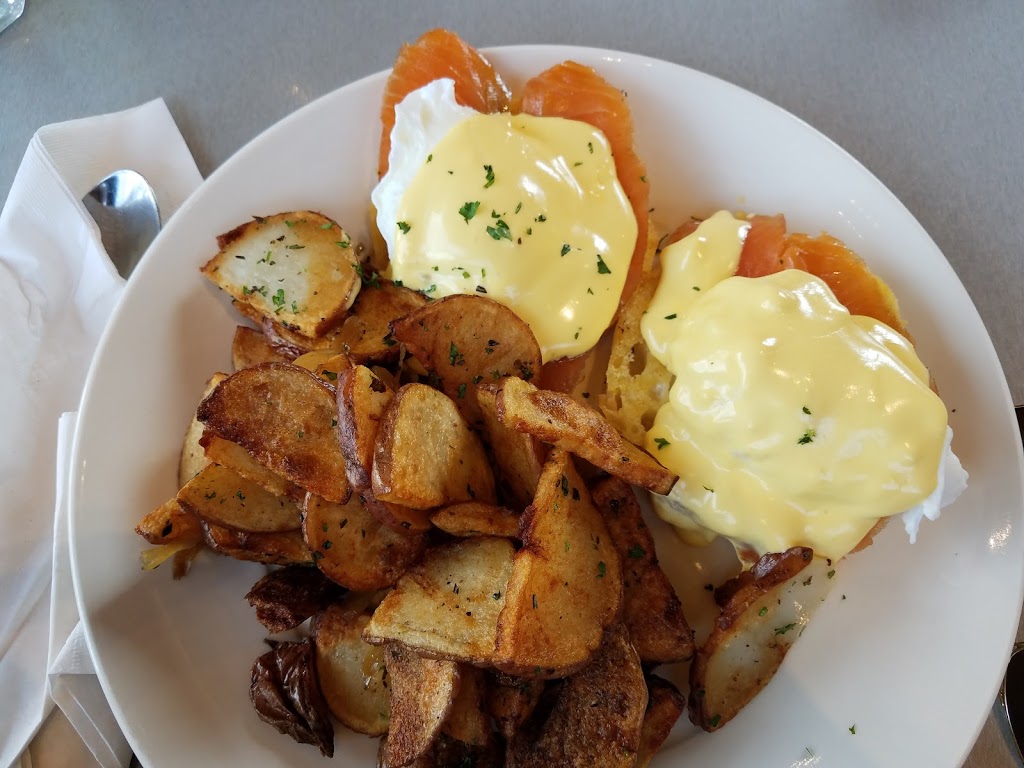 Park Cafe | 330 Assiniboine Park Dr, Winnipeg, MB R3P 2N7, Canada | Phone: (204) 927-6080