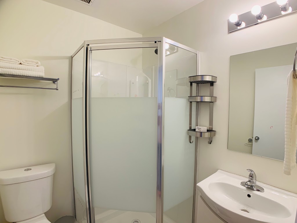 Old plum tree Style Suite | 596 E 51st Ave, Vancouver, BC V5X 1C9, Canada | Phone: (604) 704-3322