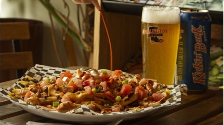 The Hearty Hooligan | 292 Ottawa St N, Hamilton, ON L8H 3Z9, Canada | Phone: (905) 807-0577