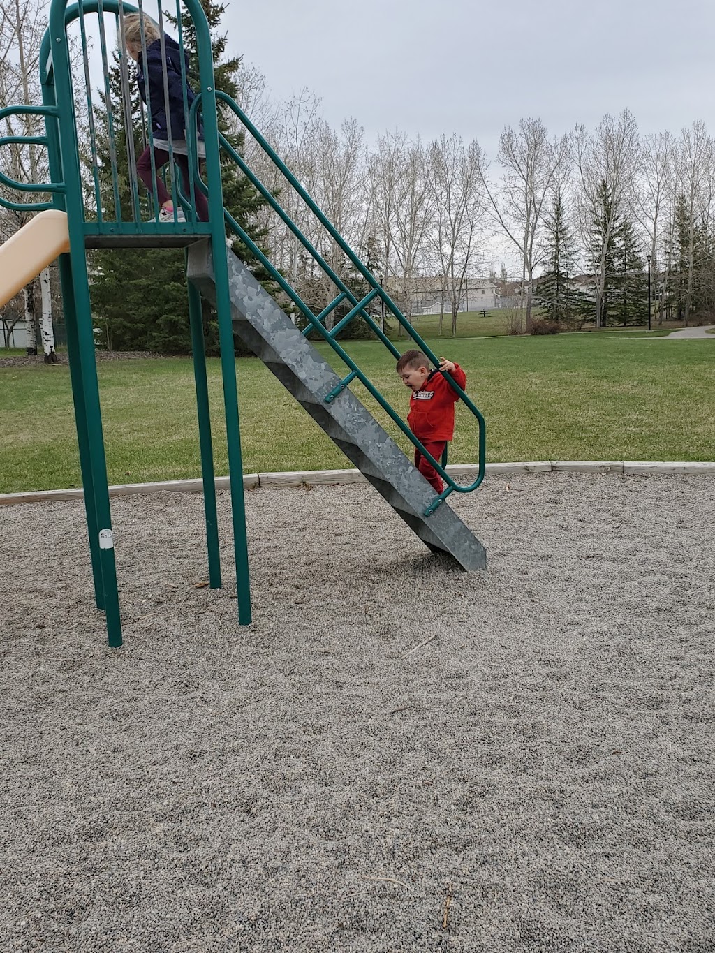 Douglas Mews Playground | Douglas Glen, Calgary, AB T2Z 2W4, Canada | Phone: (519) 804-6854