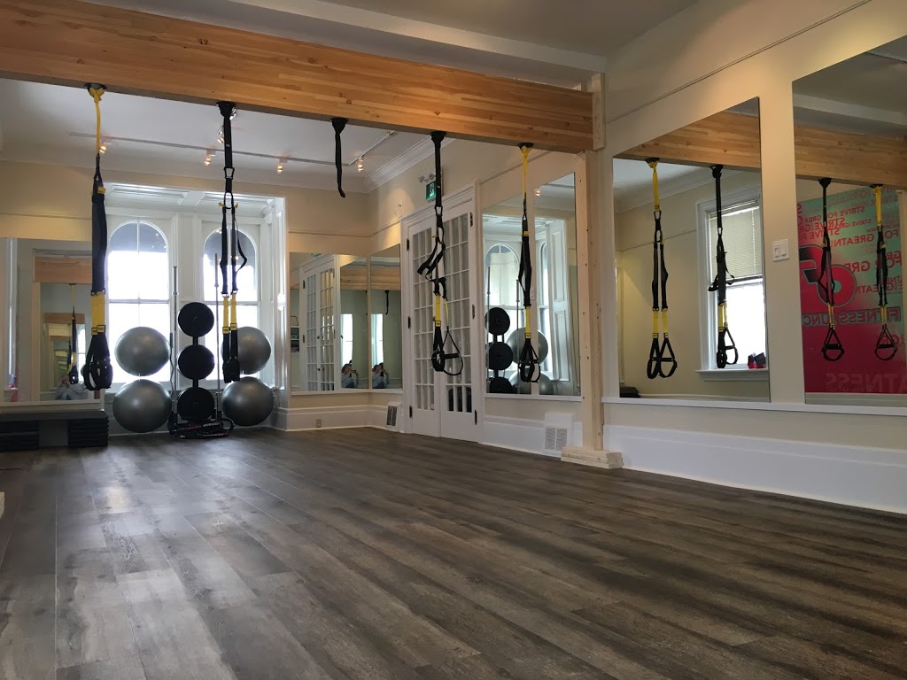 Fitness Junction Health & Fitness Club | 275 Woolwich St, Guelph, ON N1H 3V8, Canada | Phone: (519) 222-8082