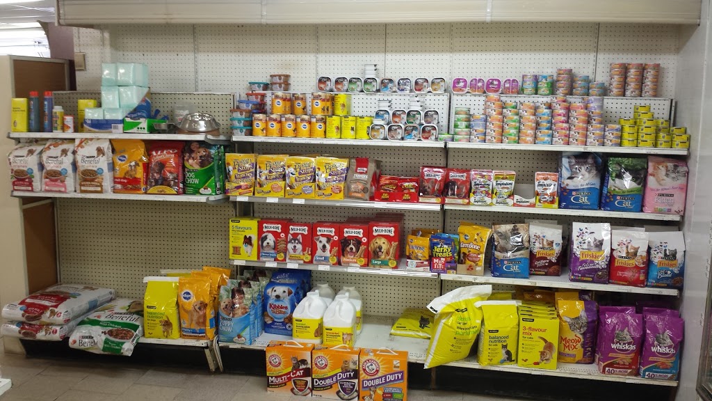Newbury Foodmarket | 22900 Hagerty Rd, Newbury, ON N0L 1Z0, Canada | Phone: (519) 693-4818