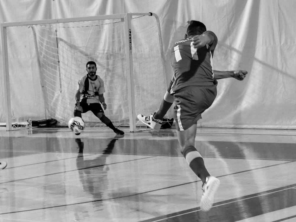 Futsal Club Toronto | point of interest | Huron Park, Paisley Blvd W, Mississauga, ON L5B 3Y3, Canada | 6479978376 OR +1 647-997-8376