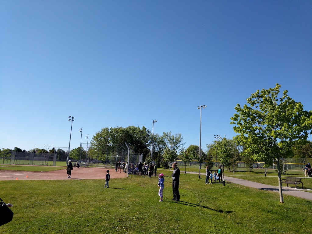 Peel Park | 307 Trent St E, Whitby, ON L1N 6W7, Canada | Phone: (905) 430-4310