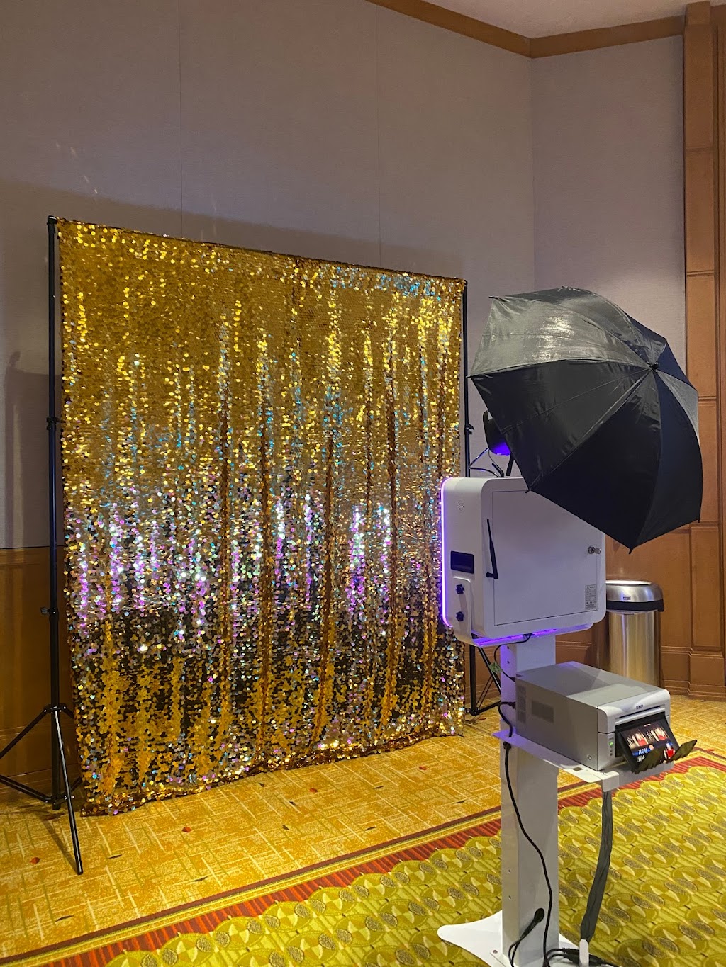 AllStars Photobooth | 1675 Samuelson Cir, Mississauga, ON L5N 7Z8, Canada | Phone: (647) 892-2148