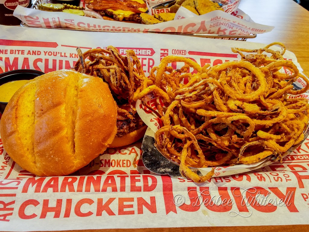 Smashburger | 525 St Albert Trail, St. Albert, AB T8N 5E2, Canada | Phone: (780) 419-6868