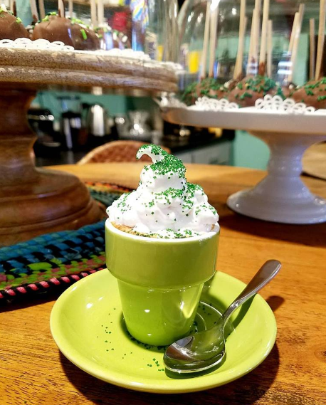 On The Bay Cafe | 51034 Wahington St, New Baltimore, MI 48047, USA | Phone: (586) 273-7695