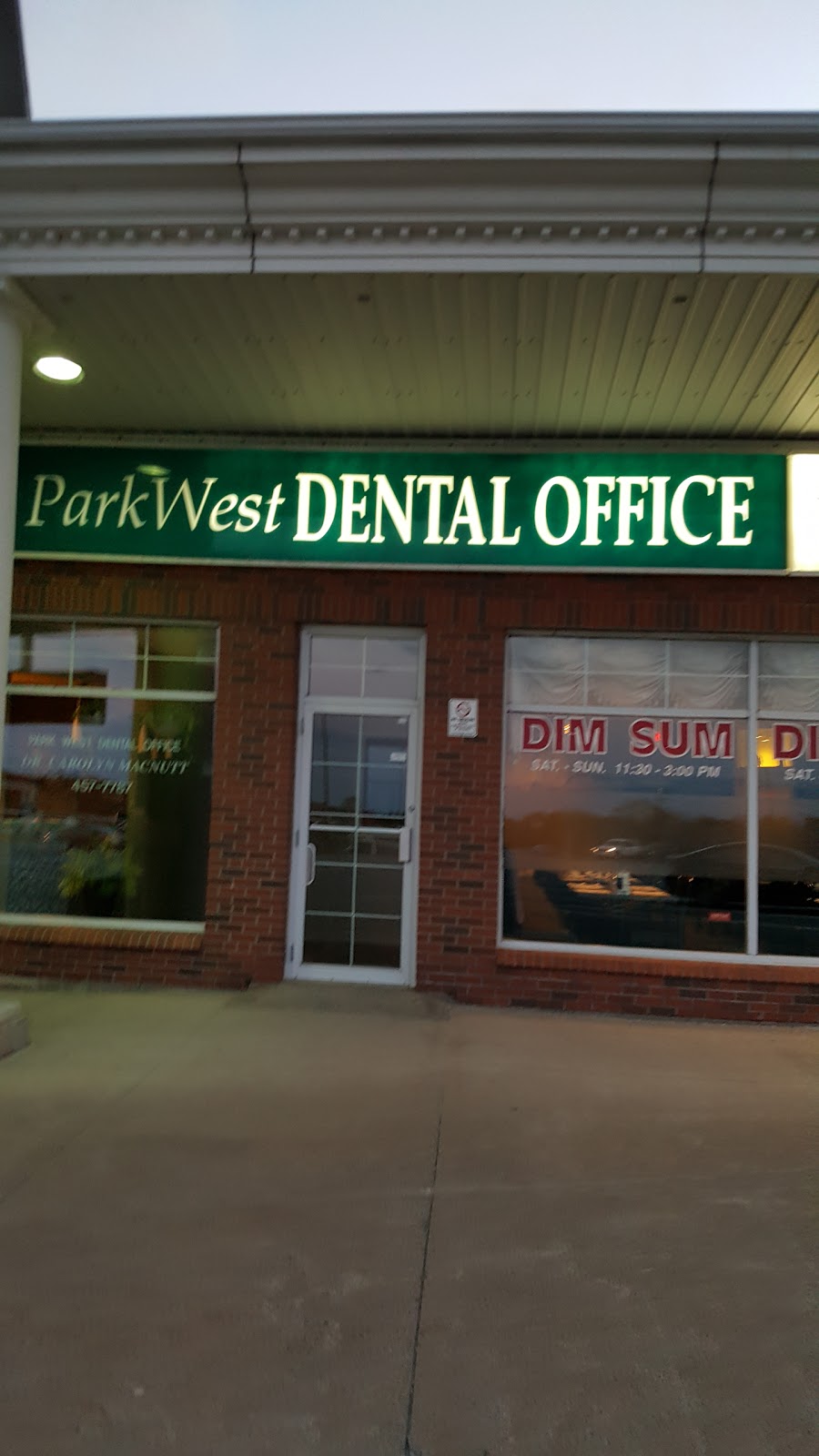 Park West Dental Office | 287 Lacewood Dr Unit 301, Halifax, NS B3M 3Y7, Canada | Phone: (902) 457-7787