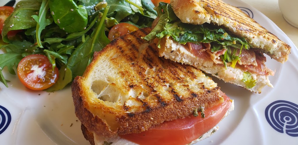 Stomping Grounds Cafe & Bistro | 10931 Barnston View Rd, Pitt Meadows, BC V3Y 0B8, Canada | Phone: (604) 460-0111