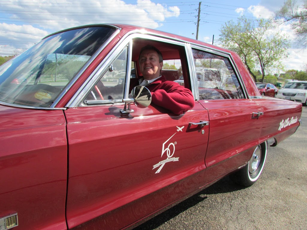 Red Car Airport Service | 530 Elizabeth St, Guelph, ON N1E 6C3, Canada | Phone: (519) 824-9344